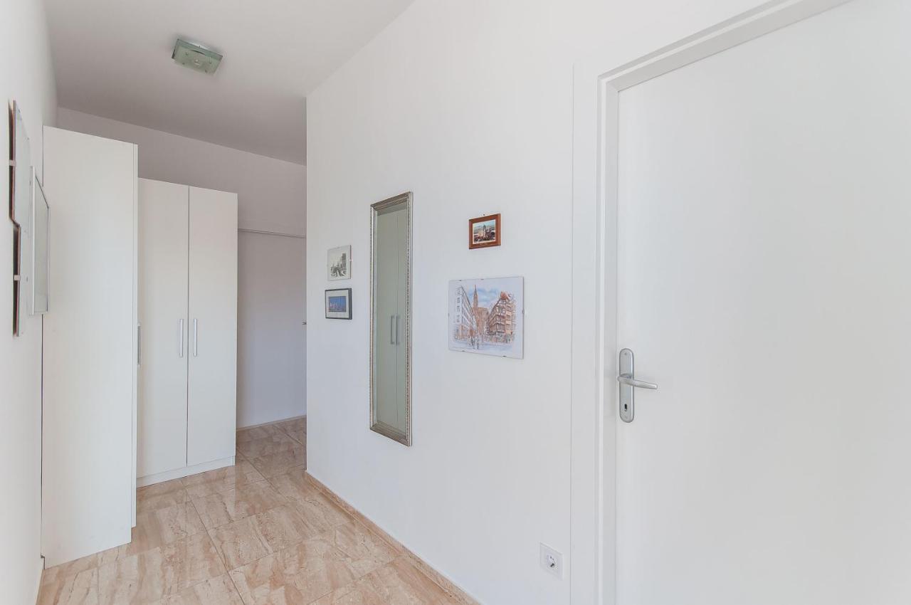 Apartments Marija Писак Екстер'єр фото