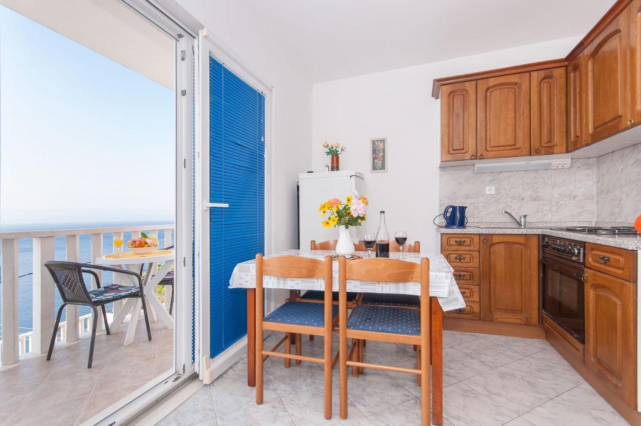 Apartments Marija Писак Екстер'єр фото