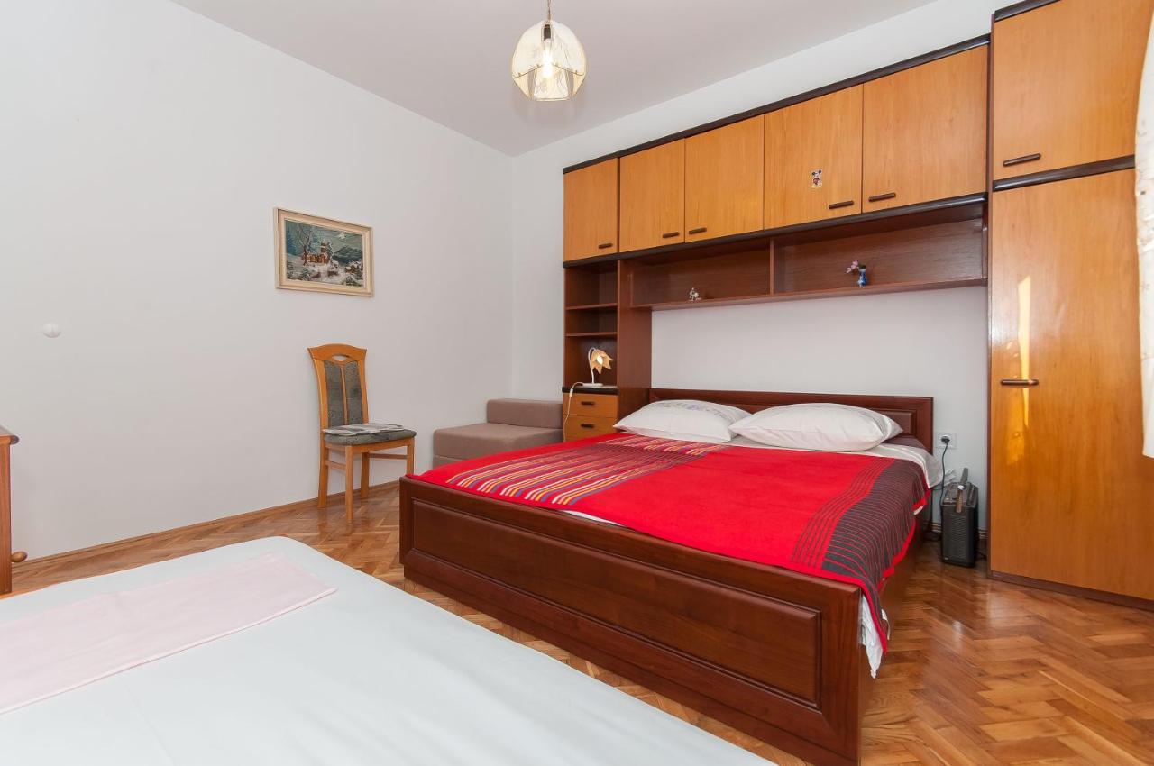 Apartments Marija Писак Екстер'єр фото