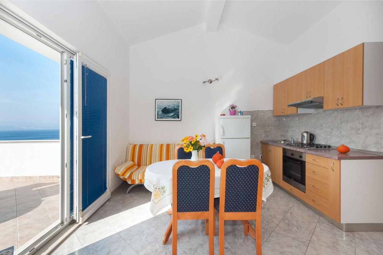 Apartments Marija Писак Екстер'єр фото