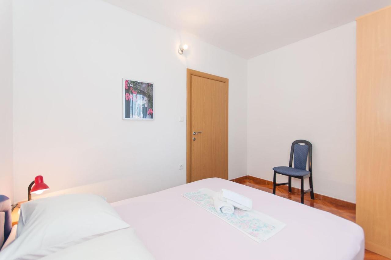 Apartments Marija Писак Екстер'єр фото
